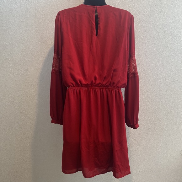 🎈Express lace Long Sleeve Elastic Waist Red Keyhole Pleated Dress Size Medium. - Picture 9 of 13